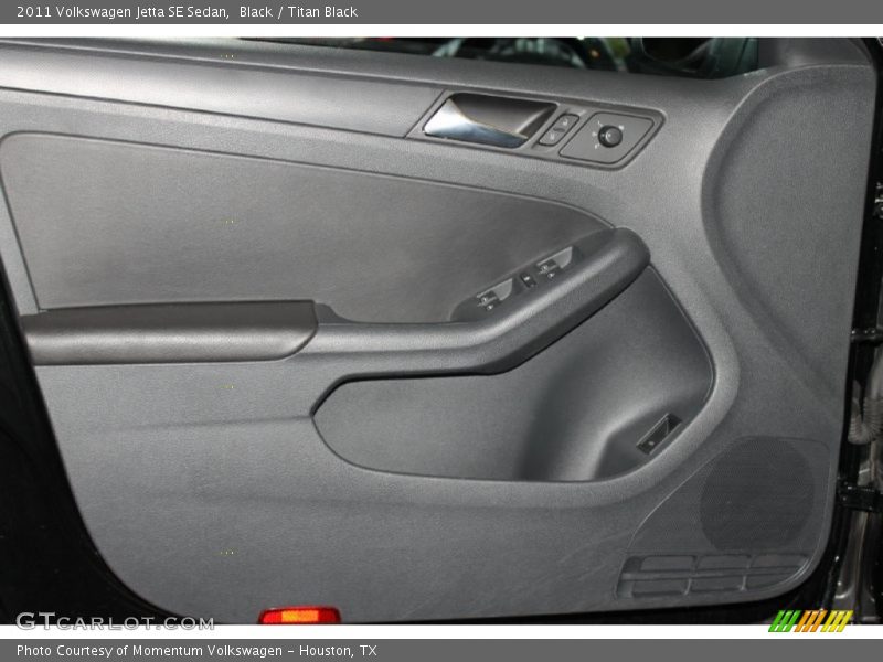 Black / Titan Black 2011 Volkswagen Jetta SE Sedan