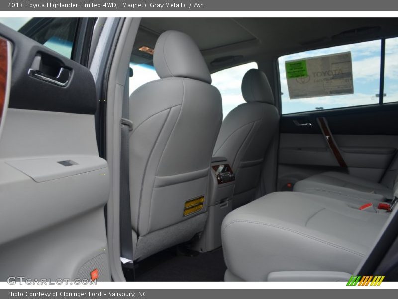 Magnetic Gray Metallic / Ash 2013 Toyota Highlander Limited 4WD