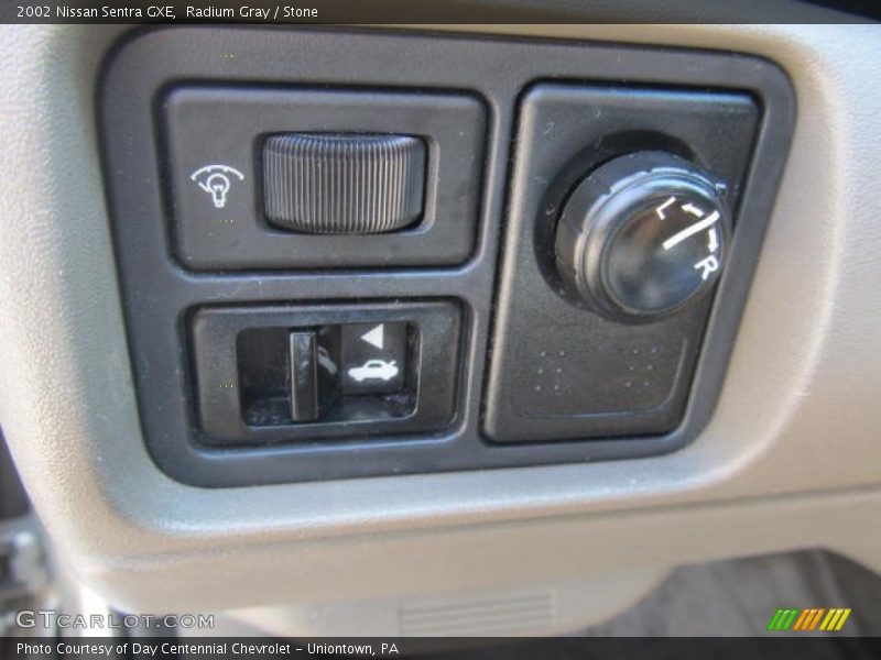 Radium Gray / Stone 2002 Nissan Sentra GXE