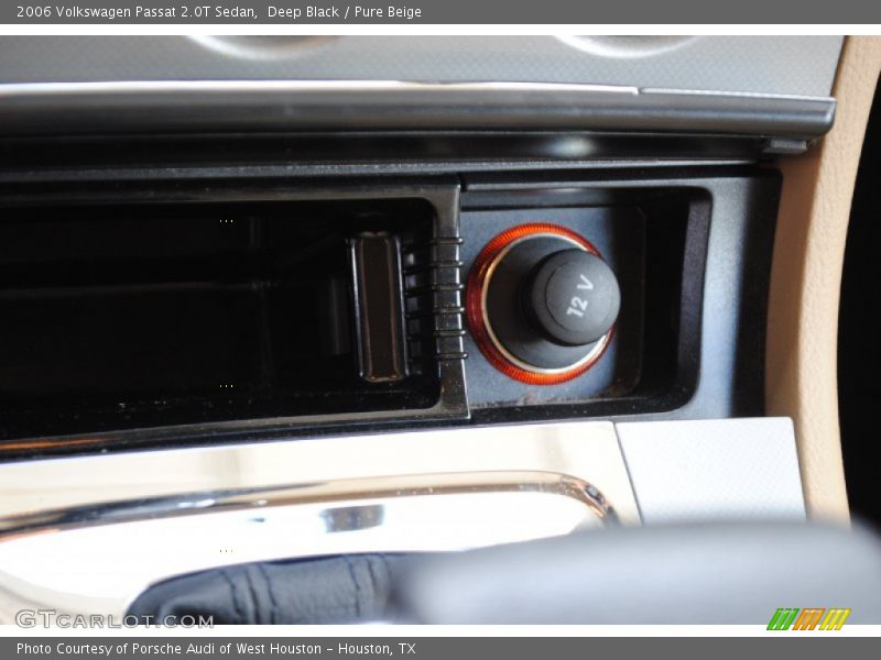 Deep Black / Pure Beige 2006 Volkswagen Passat 2.0T Sedan