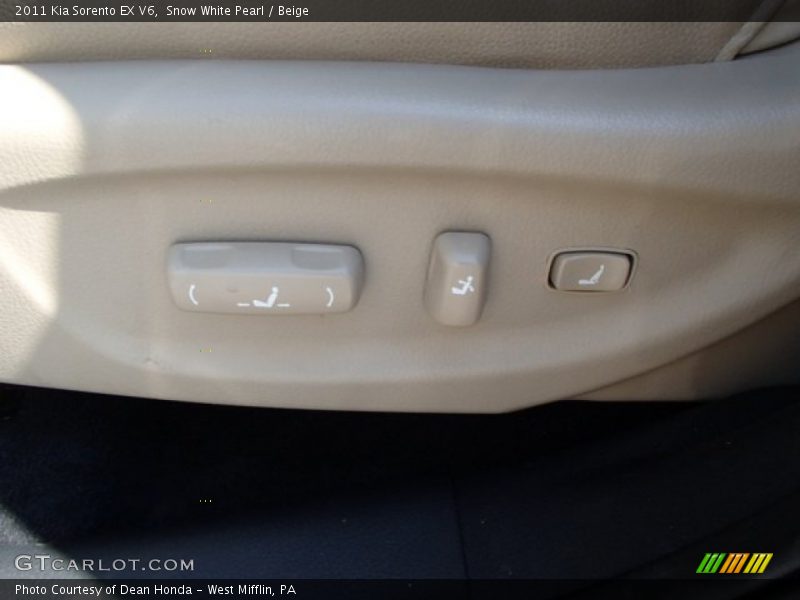 Snow White Pearl / Beige 2011 Kia Sorento EX V6