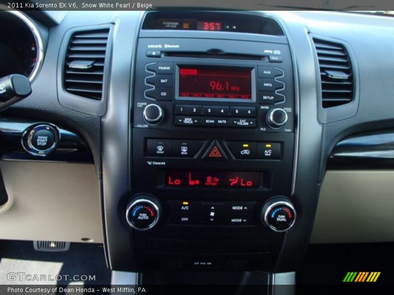 Snow White Pearl / Beige 2011 Kia Sorento EX V6