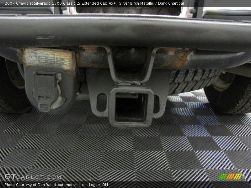 Silver Birch Metallic / Dark Charcoal 2007 Chevrolet Silverado 1500 Classic LS Extended Cab 4x4