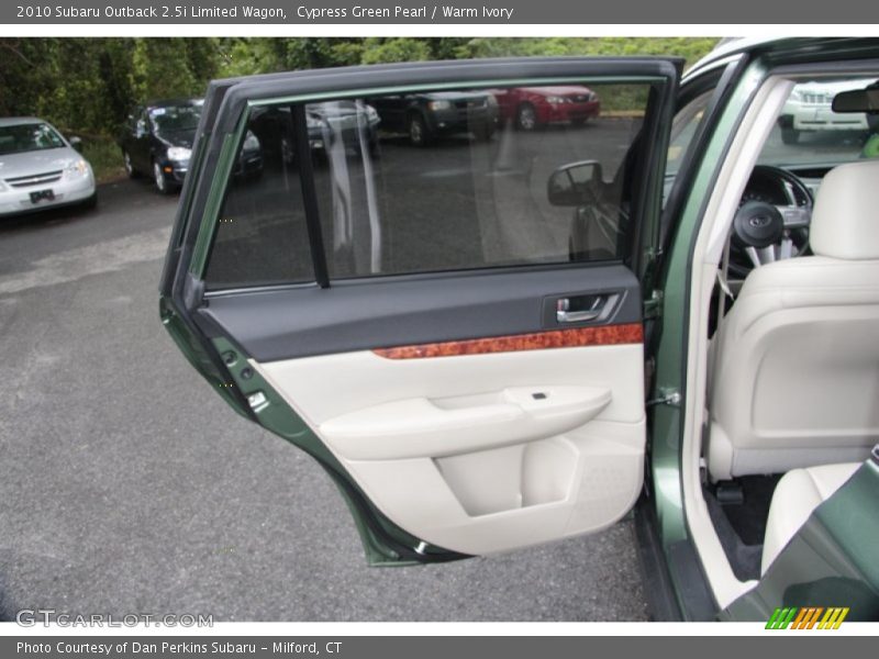 Cypress Green Pearl / Warm Ivory 2010 Subaru Outback 2.5i Limited Wagon