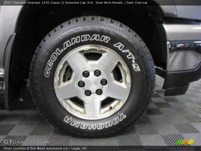 Silver Birch Metallic / Dark Charcoal 2007 Chevrolet Silverado 1500 Classic LS Extended Cab 4x4