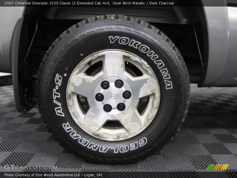 Silver Birch Metallic / Dark Charcoal 2007 Chevrolet Silverado 1500 Classic LS Extended Cab 4x4