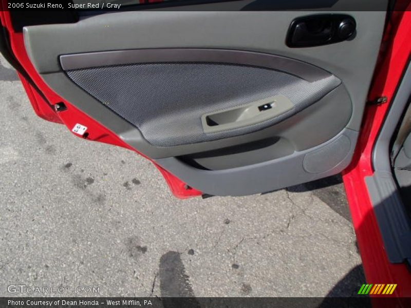 Super Red / Gray 2006 Suzuki Reno