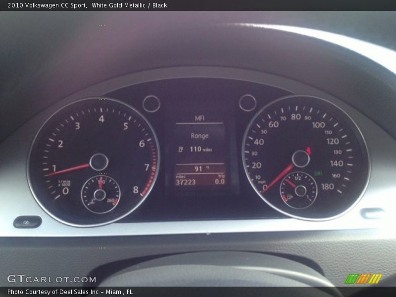 White Gold Metallic / Black 2010 Volkswagen CC Sport