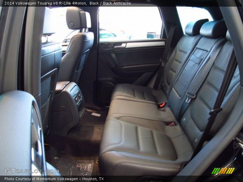 Rear Seat of 2014 Touareg V6 R-Line 4Motion