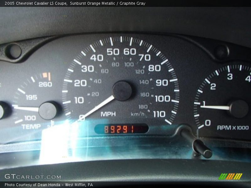 Sunburst Orange Metallic / Graphite Gray 2005 Chevrolet Cavalier LS Coupe