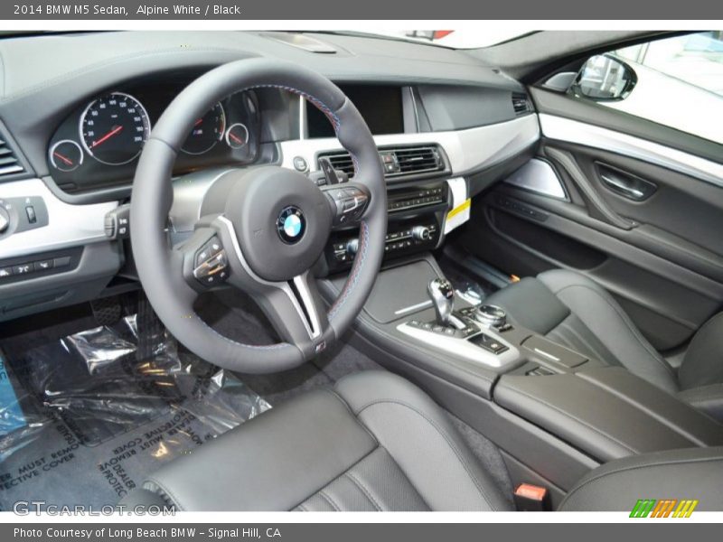 Black Interior - 2014 M5 Sedan 