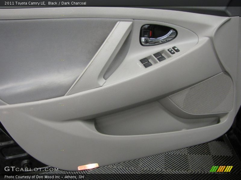 Black / Dark Charcoal 2011 Toyota Camry LE