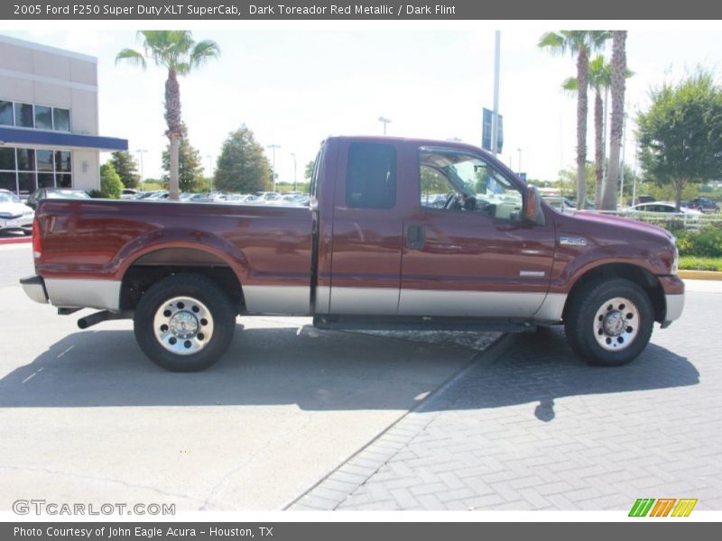 Dark Toreador Red Metallic / Dark Flint 2005 Ford F250 Super Duty XLT SuperCab