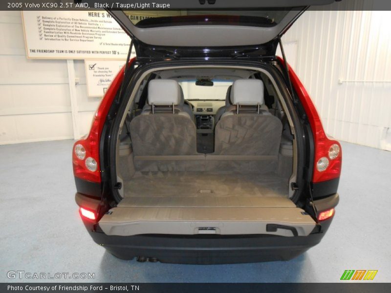 Black / Taupe/Light Taupe 2005 Volvo XC90 2.5T AWD
