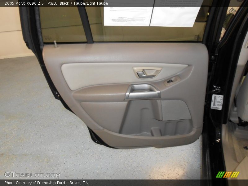 Black / Taupe/Light Taupe 2005 Volvo XC90 2.5T AWD