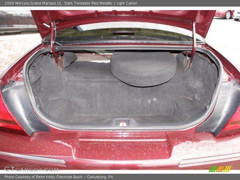 Dark Toreador Red Metallic / Light Camel 2009 Mercury Grand Marquis LS