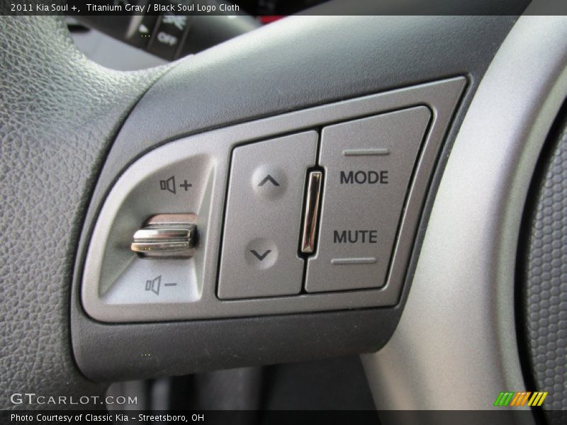 Titanium Gray / Black Soul Logo Cloth 2011 Kia Soul +