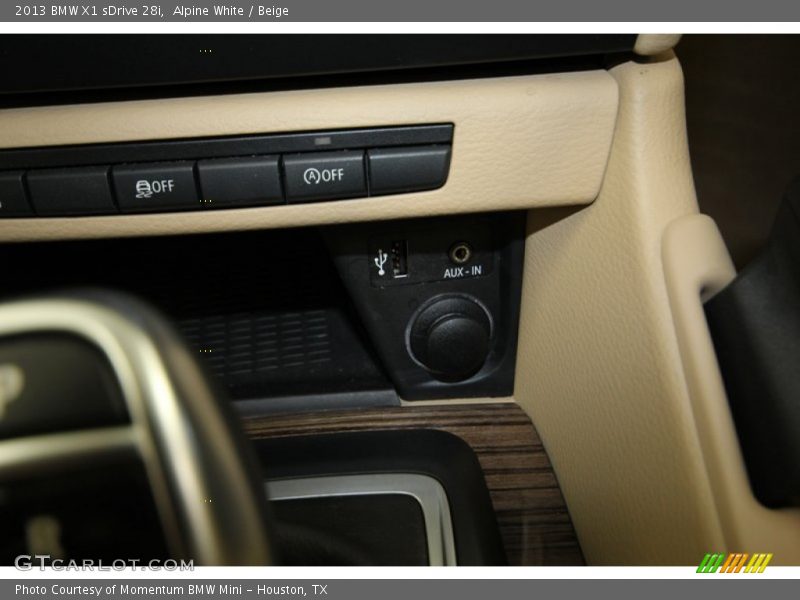 Alpine White / Beige 2013 BMW X1 sDrive 28i