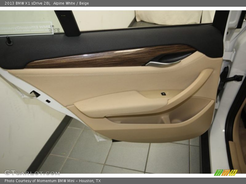 Alpine White / Beige 2013 BMW X1 sDrive 28i