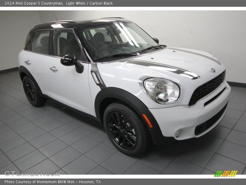 Light White / Carbon Black 2014 Mini Cooper S Countryman