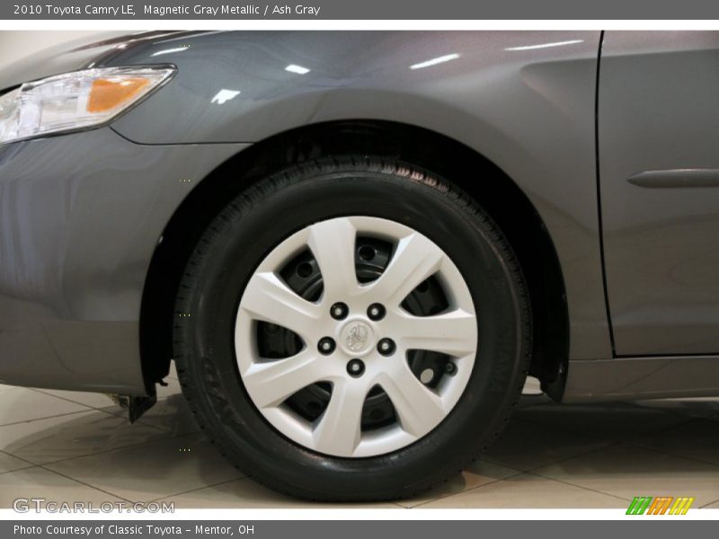 Magnetic Gray Metallic / Ash Gray 2010 Toyota Camry LE