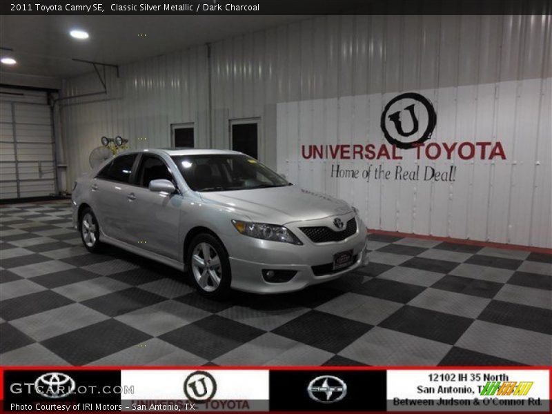 Classic Silver Metallic / Dark Charcoal 2011 Toyota Camry SE