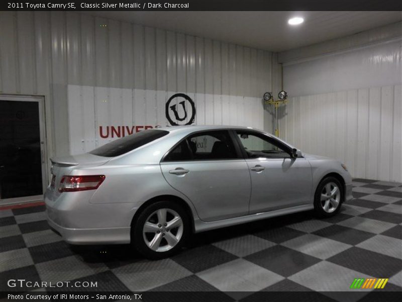 Classic Silver Metallic / Dark Charcoal 2011 Toyota Camry SE