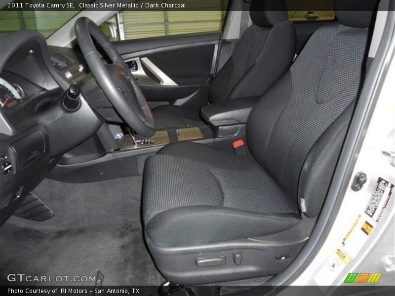 Classic Silver Metallic / Dark Charcoal 2011 Toyota Camry SE