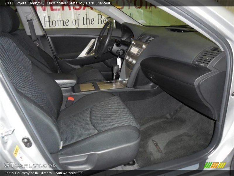 Classic Silver Metallic / Dark Charcoal 2011 Toyota Camry SE