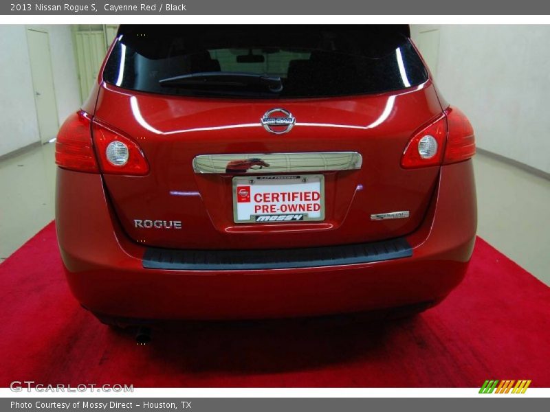 Cayenne Red / Black 2013 Nissan Rogue S