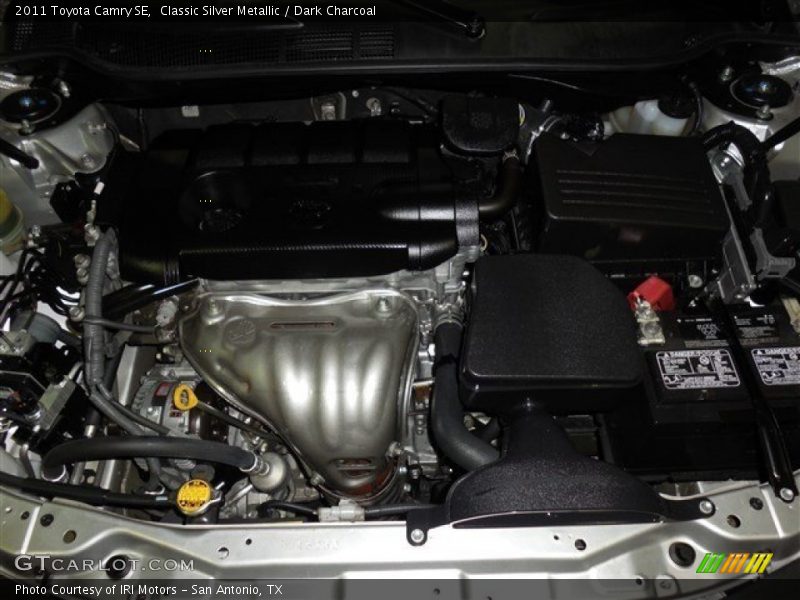 Classic Silver Metallic / Dark Charcoal 2011 Toyota Camry SE