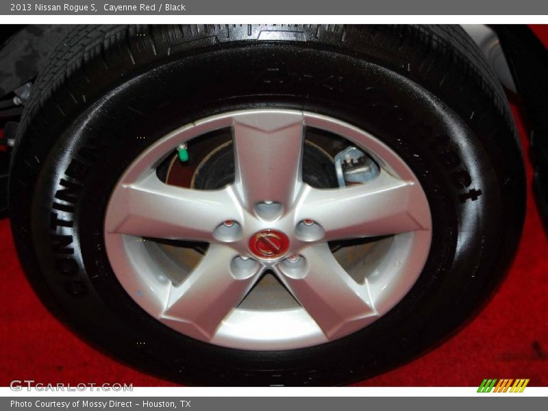 Cayenne Red / Black 2013 Nissan Rogue S
