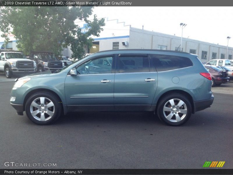 Silver Moss Metallic / Light Gray/Ebony 2009 Chevrolet Traverse LTZ AWD