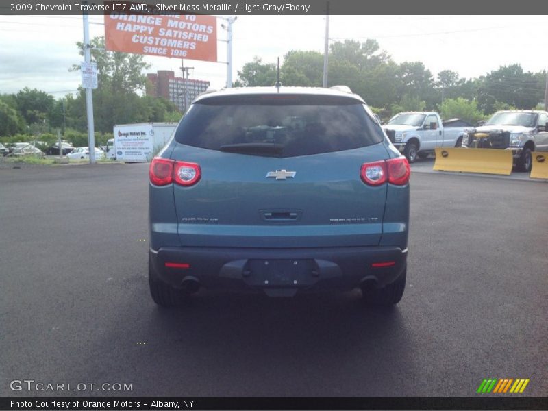 Silver Moss Metallic / Light Gray/Ebony 2009 Chevrolet Traverse LTZ AWD