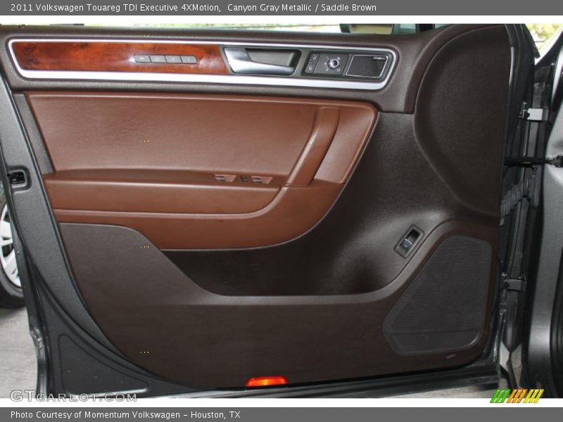 Canyon Gray Metallic / Saddle Brown 2011 Volkswagen Touareg TDI Executive 4XMotion