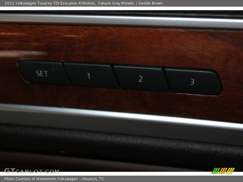 Canyon Gray Metallic / Saddle Brown 2011 Volkswagen Touareg TDI Executive 4XMotion