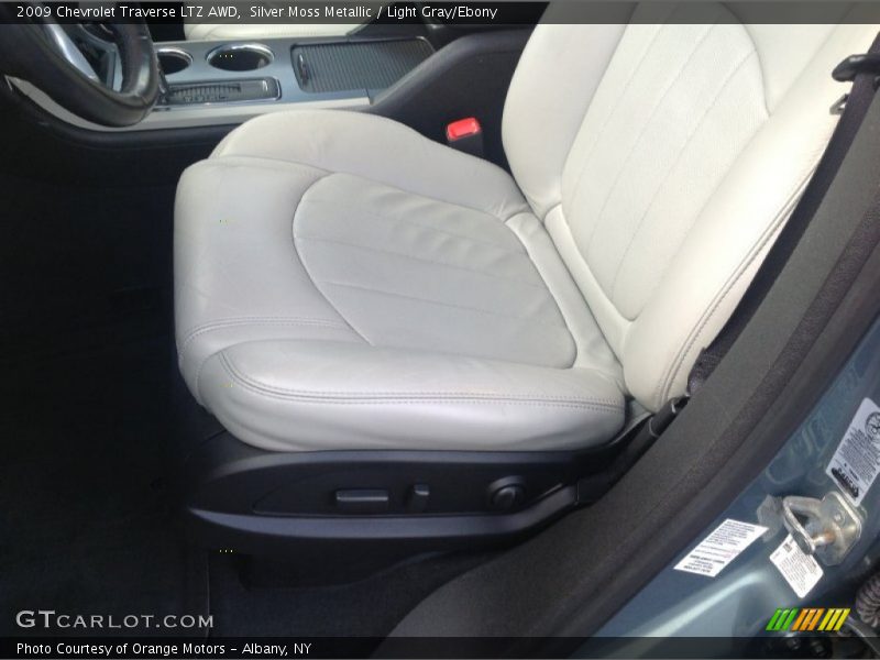 Silver Moss Metallic / Light Gray/Ebony 2009 Chevrolet Traverse LTZ AWD