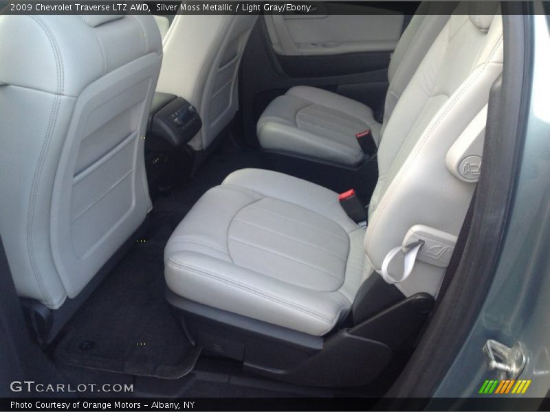Silver Moss Metallic / Light Gray/Ebony 2009 Chevrolet Traverse LTZ AWD