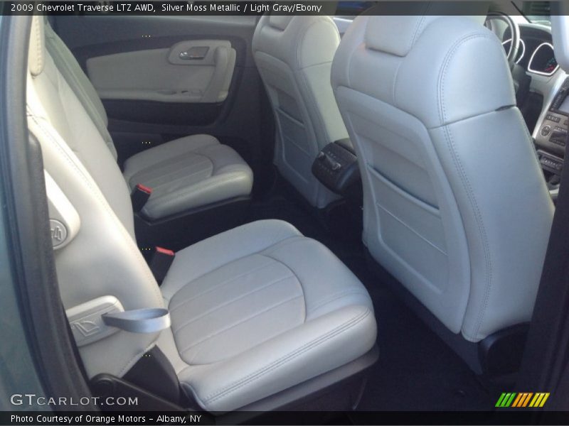 Silver Moss Metallic / Light Gray/Ebony 2009 Chevrolet Traverse LTZ AWD