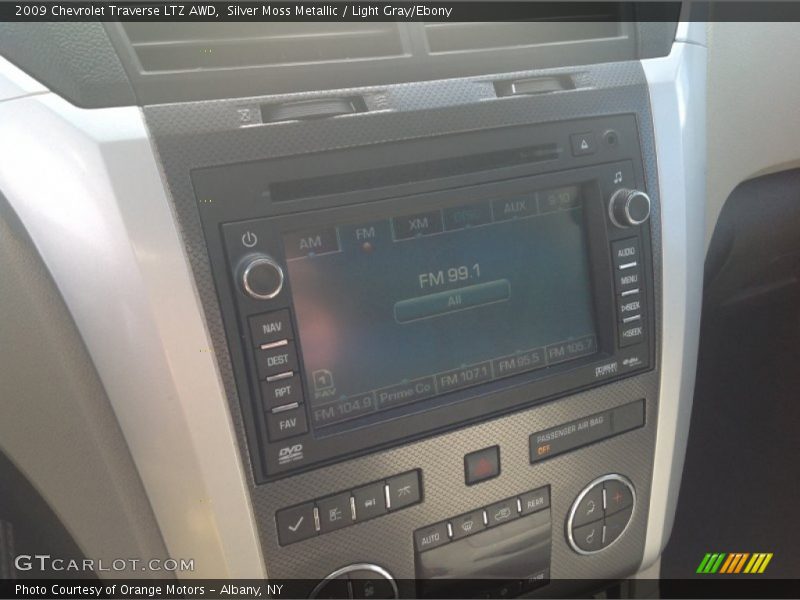 Silver Moss Metallic / Light Gray/Ebony 2009 Chevrolet Traverse LTZ AWD