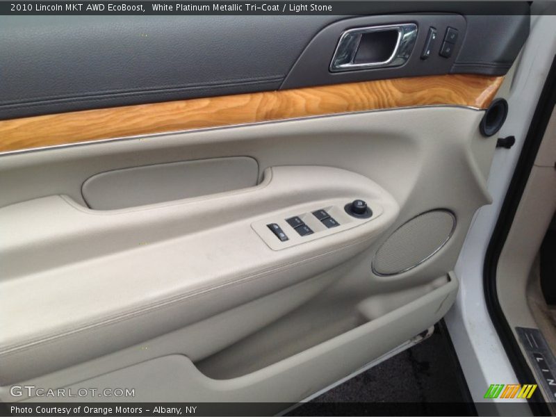 White Platinum Metallic Tri-Coat / Light Stone 2010 Lincoln MKT AWD EcoBoost