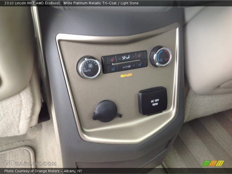 White Platinum Metallic Tri-Coat / Light Stone 2010 Lincoln MKT AWD EcoBoost