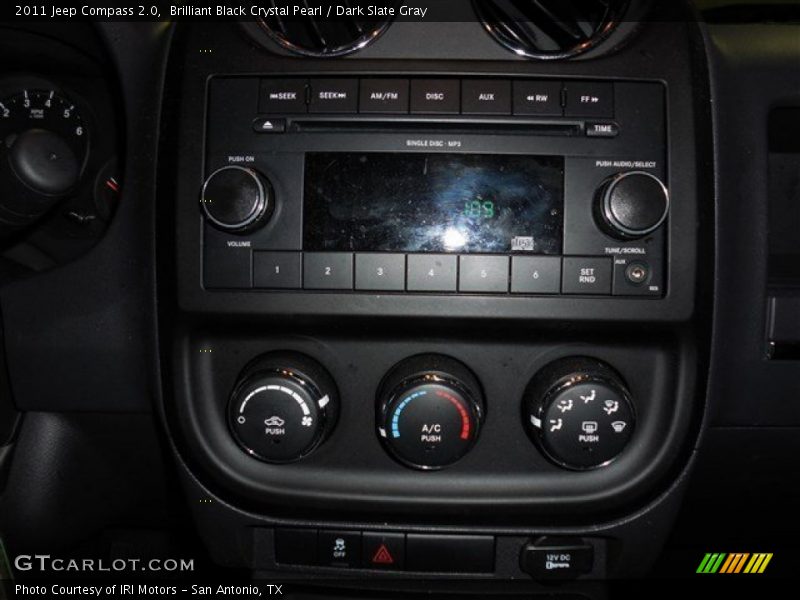 Brilliant Black Crystal Pearl / Dark Slate Gray 2011 Jeep Compass 2.0