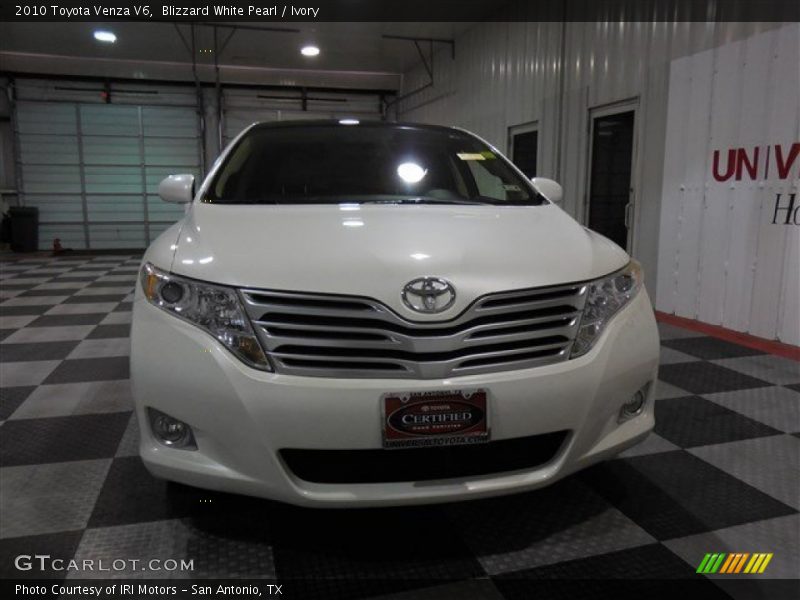 Blizzard White Pearl / Ivory 2010 Toyota Venza V6