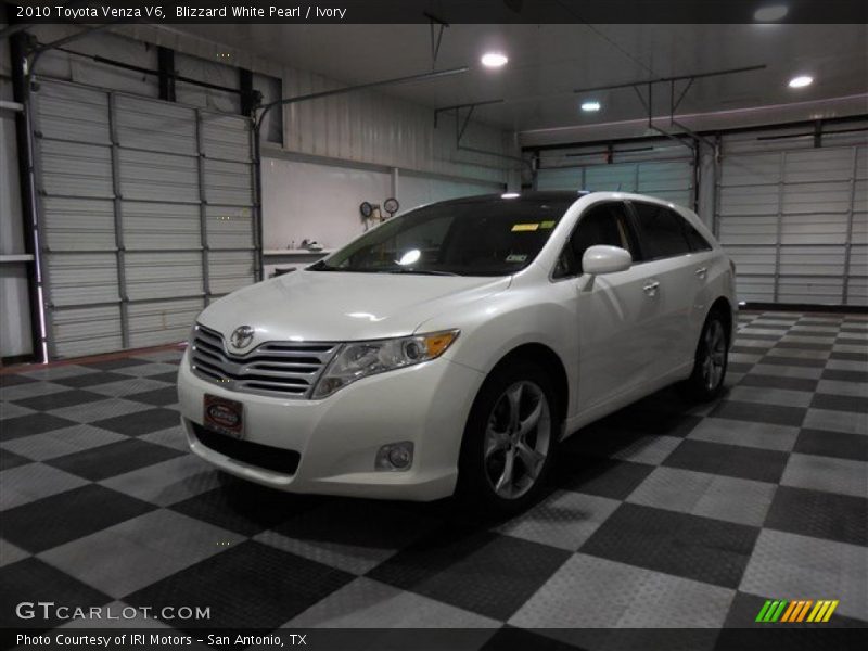 Blizzard White Pearl / Ivory 2010 Toyota Venza V6