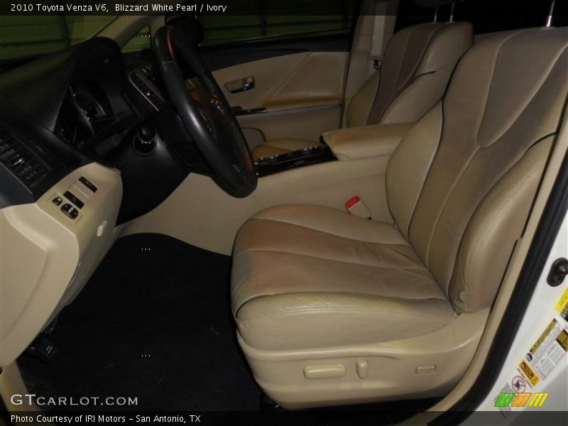 Blizzard White Pearl / Ivory 2010 Toyota Venza V6