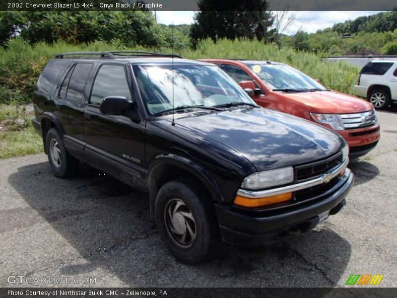 Onyx Black / Graphite 2002 Chevrolet Blazer LS 4x4