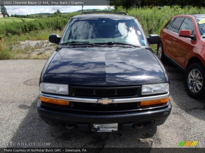 Onyx Black / Graphite 2002 Chevrolet Blazer LS 4x4