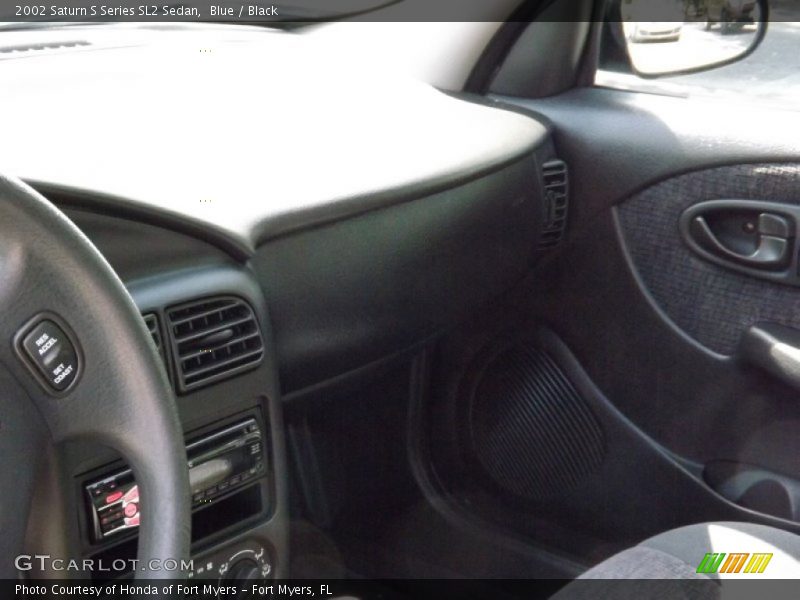 Blue / Black 2002 Saturn S Series SL2 Sedan