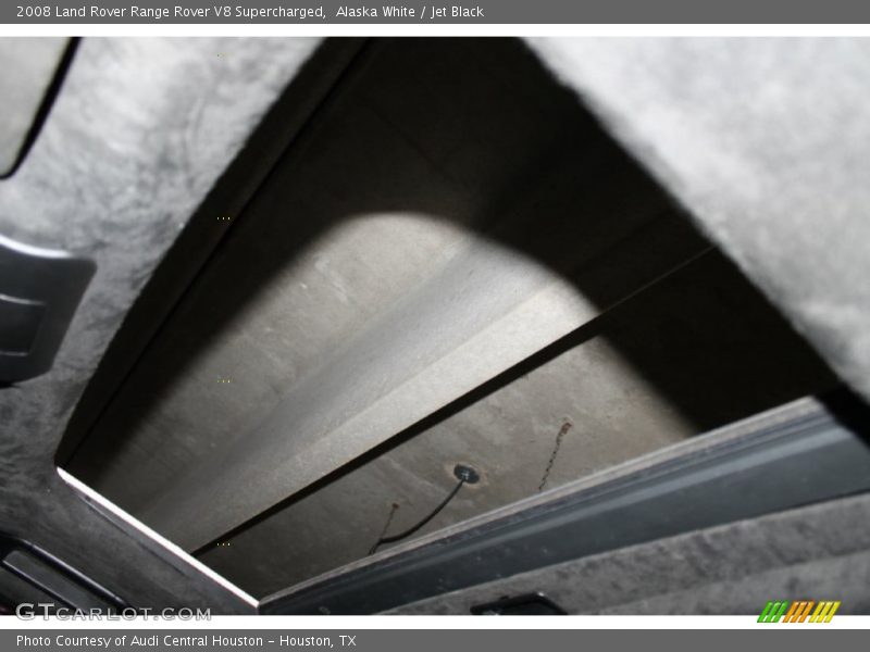 Alaska White / Jet Black 2008 Land Rover Range Rover V8 Supercharged